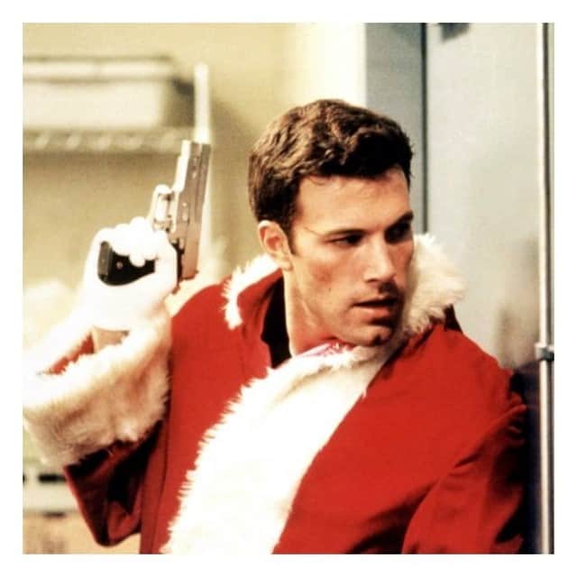 のインスタグラム：「Tier 4 scuppered your Christmas shopping plans? Don't take it lying down! We're offering Click & Collect and Same Day Delivery in London (order before midday) until Wednesday! It's time to pull Christmas out of the bag! #oliverspencer #tiersforfears」