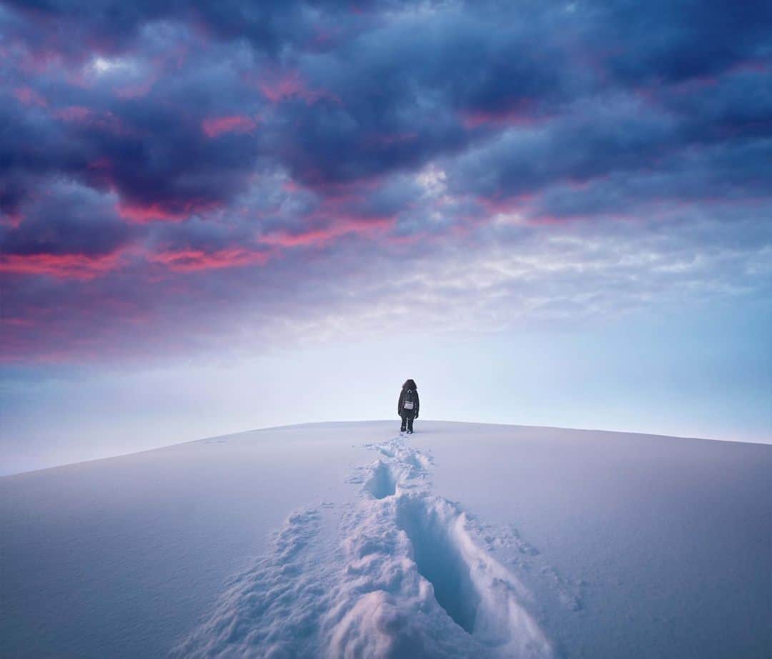 CANON USAさんのインスタグラム写真 - (CANON USAInstagram)「Adventures in the snow to recharge your soul.   Happy first day of #winter ❄️ Make sure to pack your #Canon gear and stay safe and warm on all your winter activities this year!   📸  #Canon EOS 5D Mark IV Lens: EF 11-24mm f/4L USM」12月22日 1時21分 - canonusa