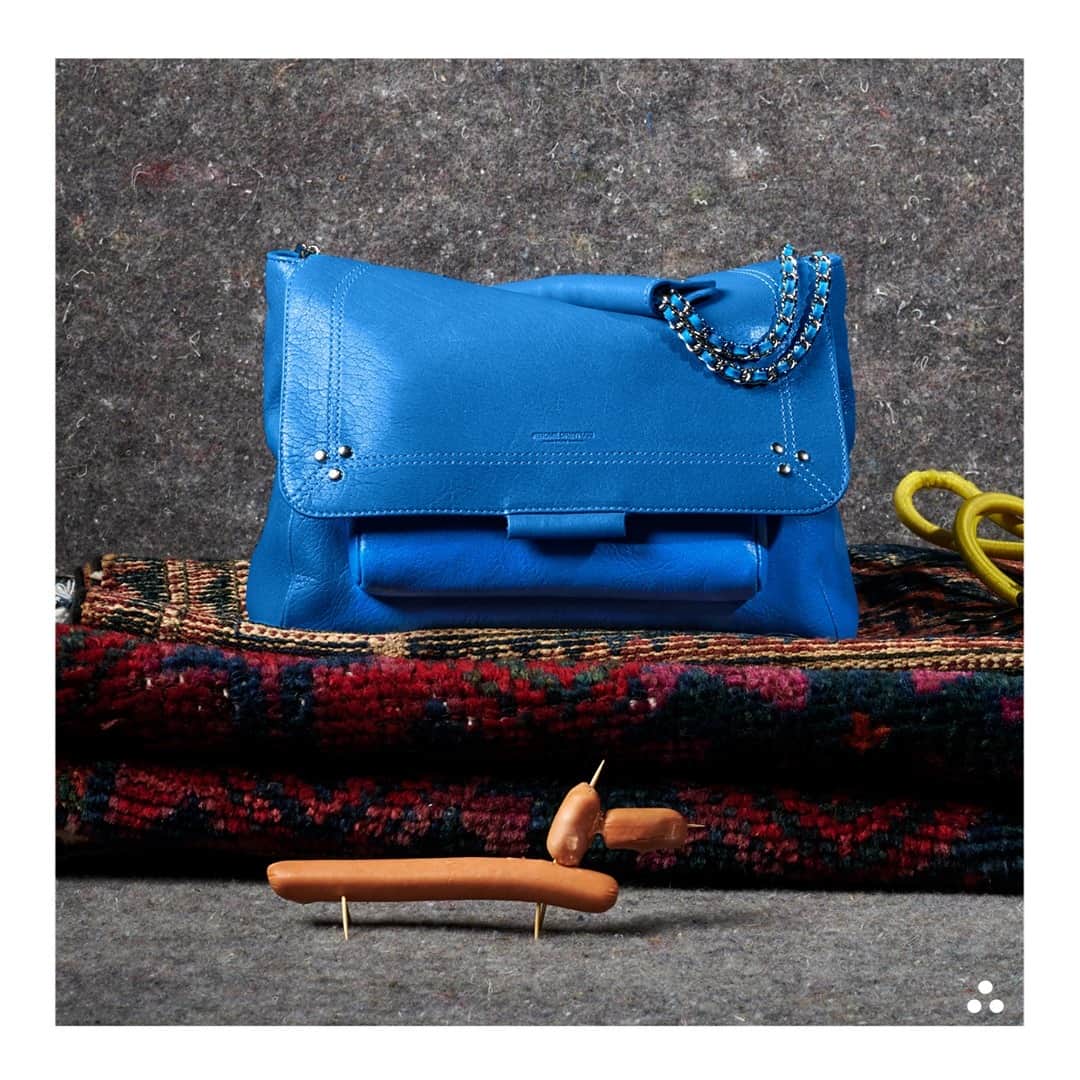 ジェロームドレイフュスのインスタグラム：「Redefining the winter blues #jeromedreyfusslulu . . Art Direction @carolinnerennequin Photo @pierr_antoine #jeromedreyfuss #jeromedreyfusslulu  #lulu #rootsdeluxe #aw20」