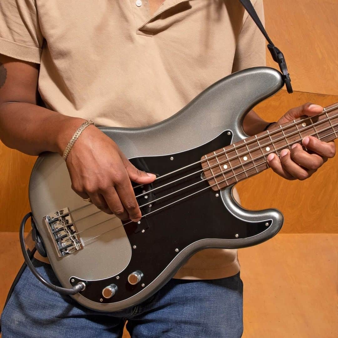 Fender Guitarさんのインスタグラム写真 - (Fender GuitarInstagram)「V-Mod II Pickups. Sculpted Neck Heel. HiMass Vintage Bridge. Learn more about the American Professional II Precision Bass via link in bio.」12月22日 2時00分 - fender