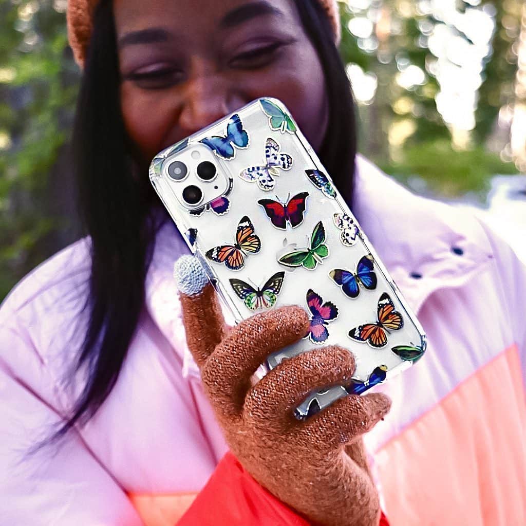 VELVETCAVIARさんのインスタグラム写真 - (VELVETCAVIARInstagram)「A cute puffer + a VC phone case = a winter match made in heaven ❄️✨ What case is keeping your phone warm these days? #velvetcaviar」12月22日 2時05分 - velvetcaviar