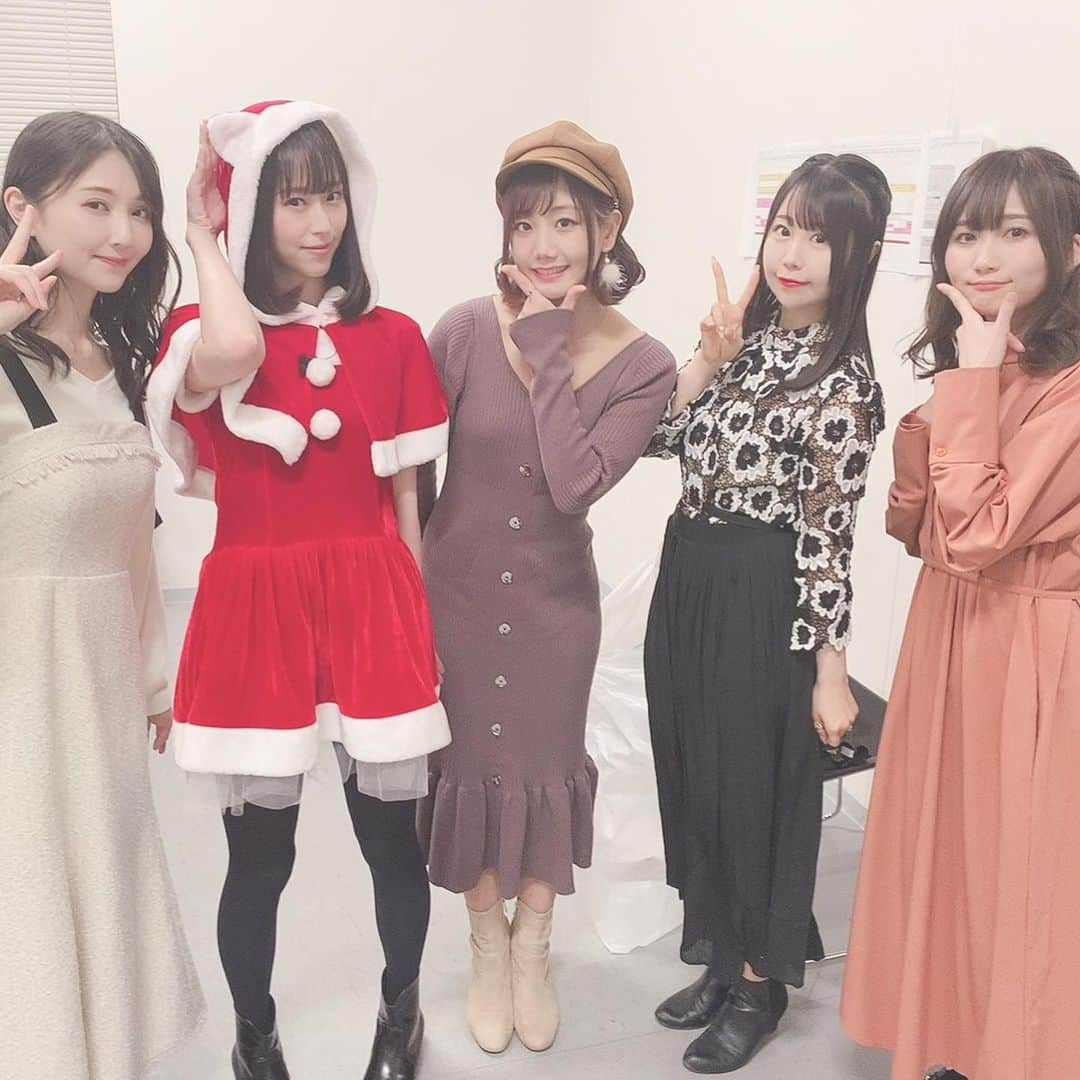 清都ありさのインスタグラム：「FgG公式生放送 ファンキル・タガタメ合同 X’masSP、今年も出演させていただきました！﻿ ﻿ この放送に出演するといよいよ年末だなって感じます笑😌﻿ ﻿ わちゃわちゃ楽しく過ごさせていただきましたー！﻿ ありがとうございました！﻿ ﻿ また来年もファンキルめいた年でありますよーに！﻿ ﻿  #FgG生放送」