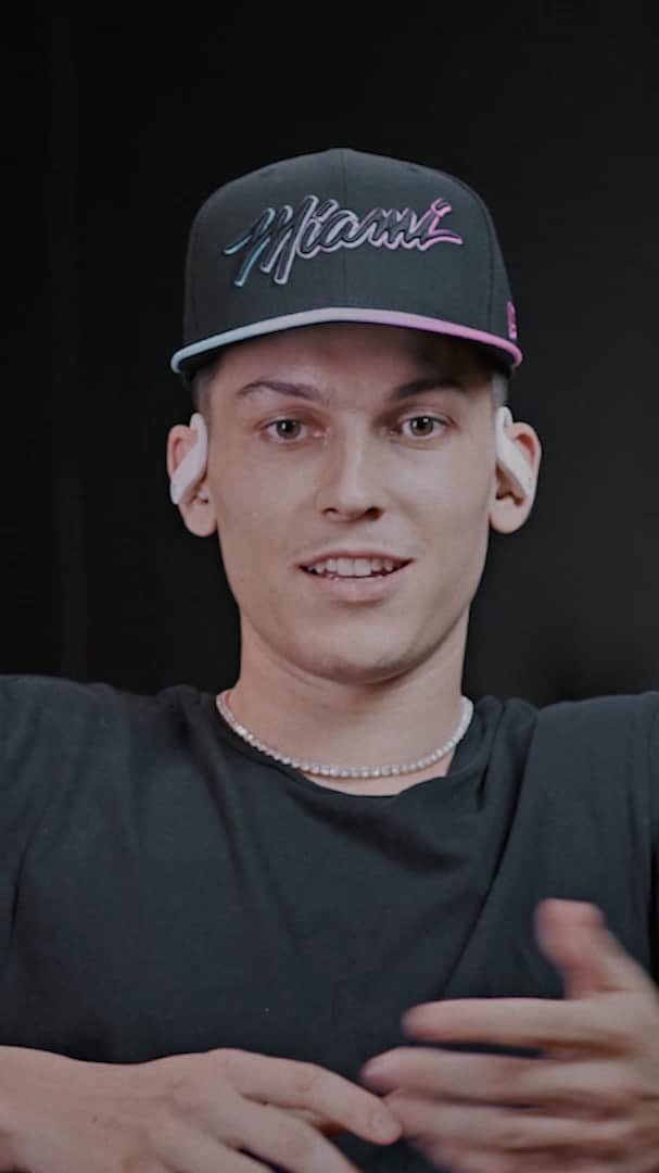 ニューエラ・キャップのインスタグラム：「How did @nolimitherro & @jaytatum0 battle expectations as they entered the league? Find out in another episode of City Ties: @newercap x NBA City Edition」