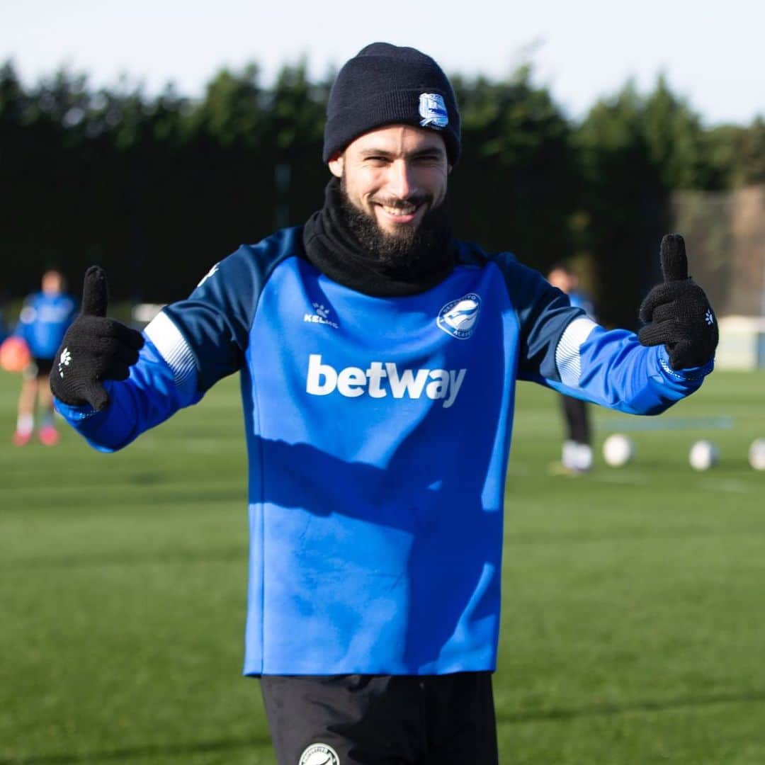 ホタのインスタグラム：「Training ⚽️」