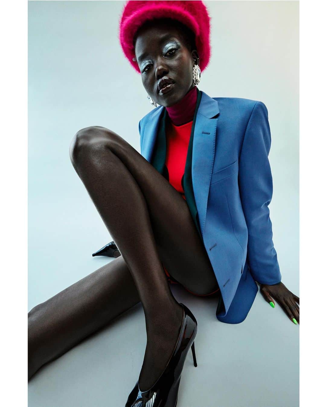 i-Dさんのインスタグラム写真 - (i-DInstagram)「@adutakech is here to provide all the winter wardrobe inspiration you could ever need – styled by @sarrjamois in fantastical tailoring and headgear!⁣ ⁣ Hit the link in bio to see the full story, taken from our latest issue.⁣ ⁣ [The 40th Anniversary Issue, No. 361, Winter 2020]⁣⁣⁣⁣⁣⁣⁣⁣⁣⁣⁣⁣⁣⁣⁣⁣⁠⁣⁣⁣⁠⁣⁠⁣⁠ ⁣ ⁣ .⁣ .⁣ .⁣ ⁣ Photography @studio_jackson⁣ Styling Julia Sarr-Jamois⁣ Hair @shioritakahashi at Streeters.⁣ Make-up @hiromi_ueda at Art + Commerce ⁣ Nail technician @amaquashie at Streeters ⁣ Casting director @samuel_ellis for DMCASTING.⁣ Model #AdutAkech at @thesocietynyc wears:⁣ 1 Coat and belt @miumiu. Bodysuit @wolford. Hat @missoni.⁣ 2 All clothing and bag @rafsimons.⁣ Hat @laulhere_france. Shoes (worn⁣ throughout) @acnestudios.⁣ 3 Blazers @lanvinofficial. Bodysuit Wolford. Hat Laulhère. Earrings @alessandrarich」12月22日 3時35分 - i_d