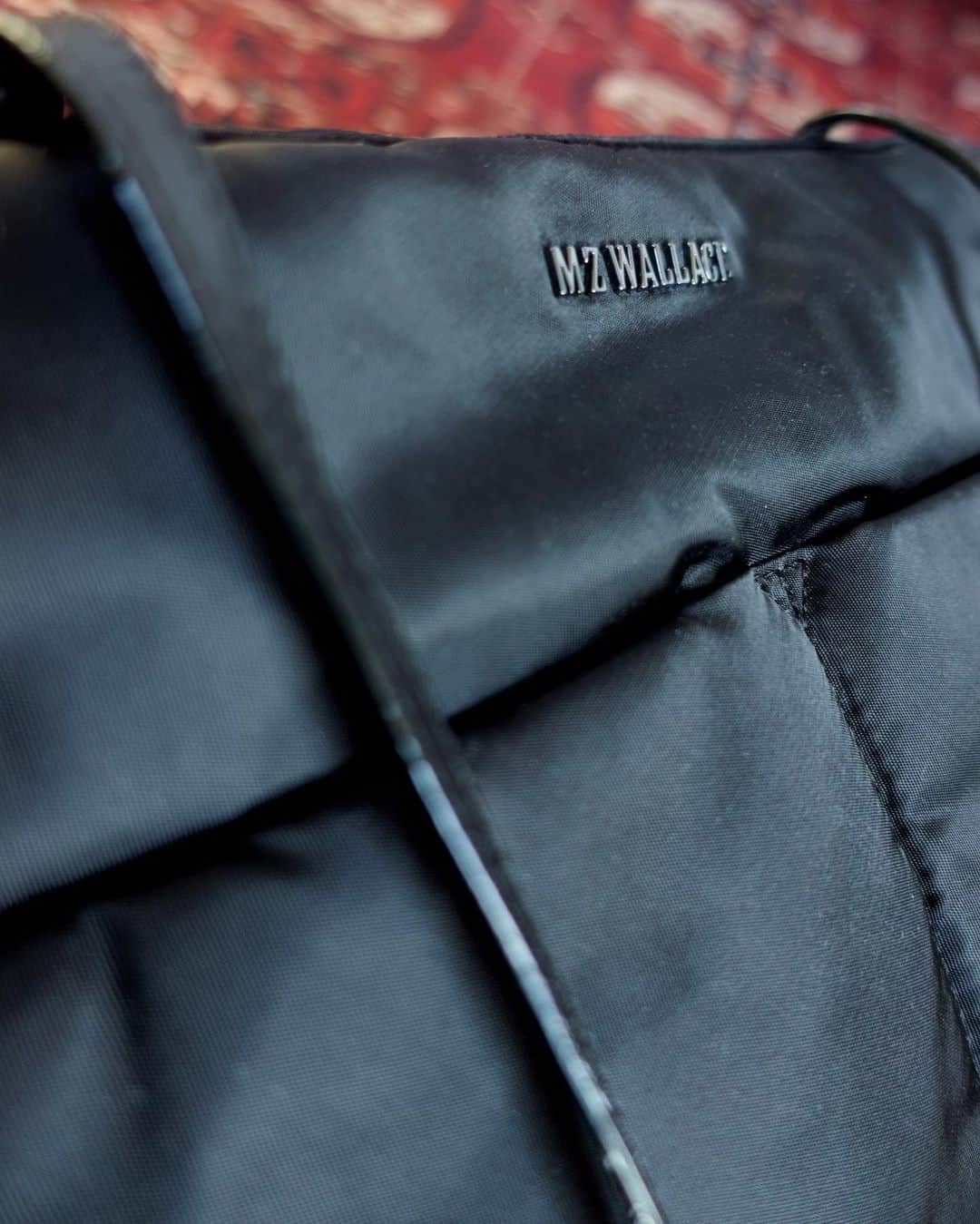 MZウォレスのインスタグラム：「Design is in the details — from our resilient, eco-friendly materials and our luxurious Italian leather, right down to the tiniest stitch, our cofounders and designers obsess over every single element to ensure your MZW stands the test of time. Swipe to get a closer look at the Bowery Quatro Tote. #DesignedToDoMore」