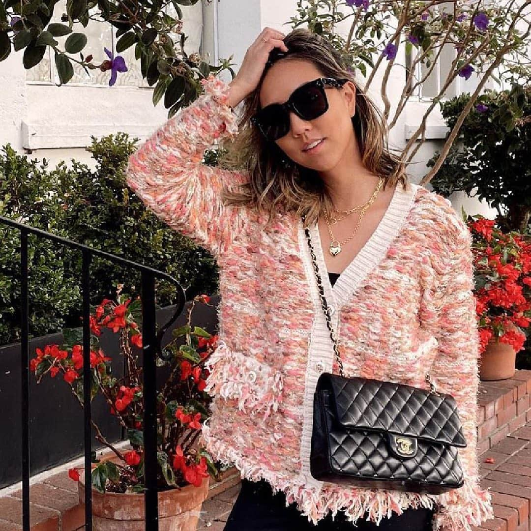 ヘイルボブのインスタグラム：「Christine Yun, effortless chic in the Hale Bob Genoveva Boucle jacket.  @trendenvy   #halebob #halebobprints  #halebobjourney」