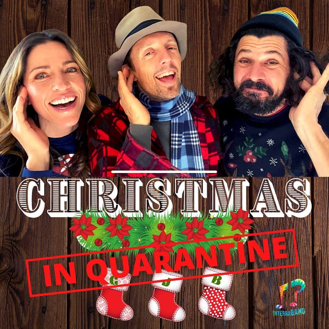 ジェイソン・ムラーズのインスタグラム：「Musical Mragic. Now on YouTube. (Link in story) #ChristmasInQuarantine」