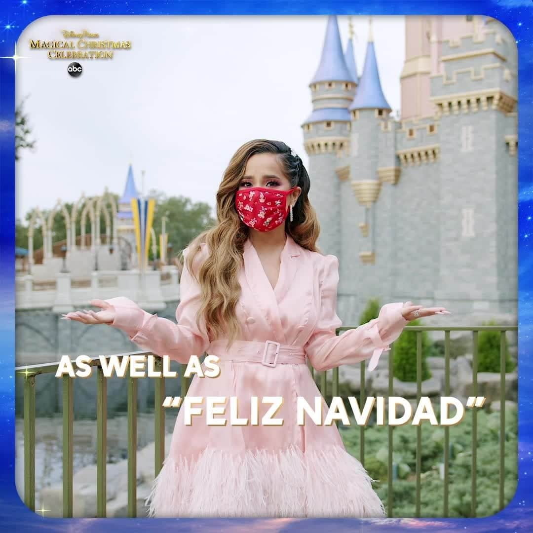 アメリカン・ブロードキャスティング・カンパニーのインスタグラム：「Feliz Navidad! @iambeckyg is joining the #DisneyChristmasCelebration from @WaltDisneyWorld with some of your favorite holiday classics! 😍」