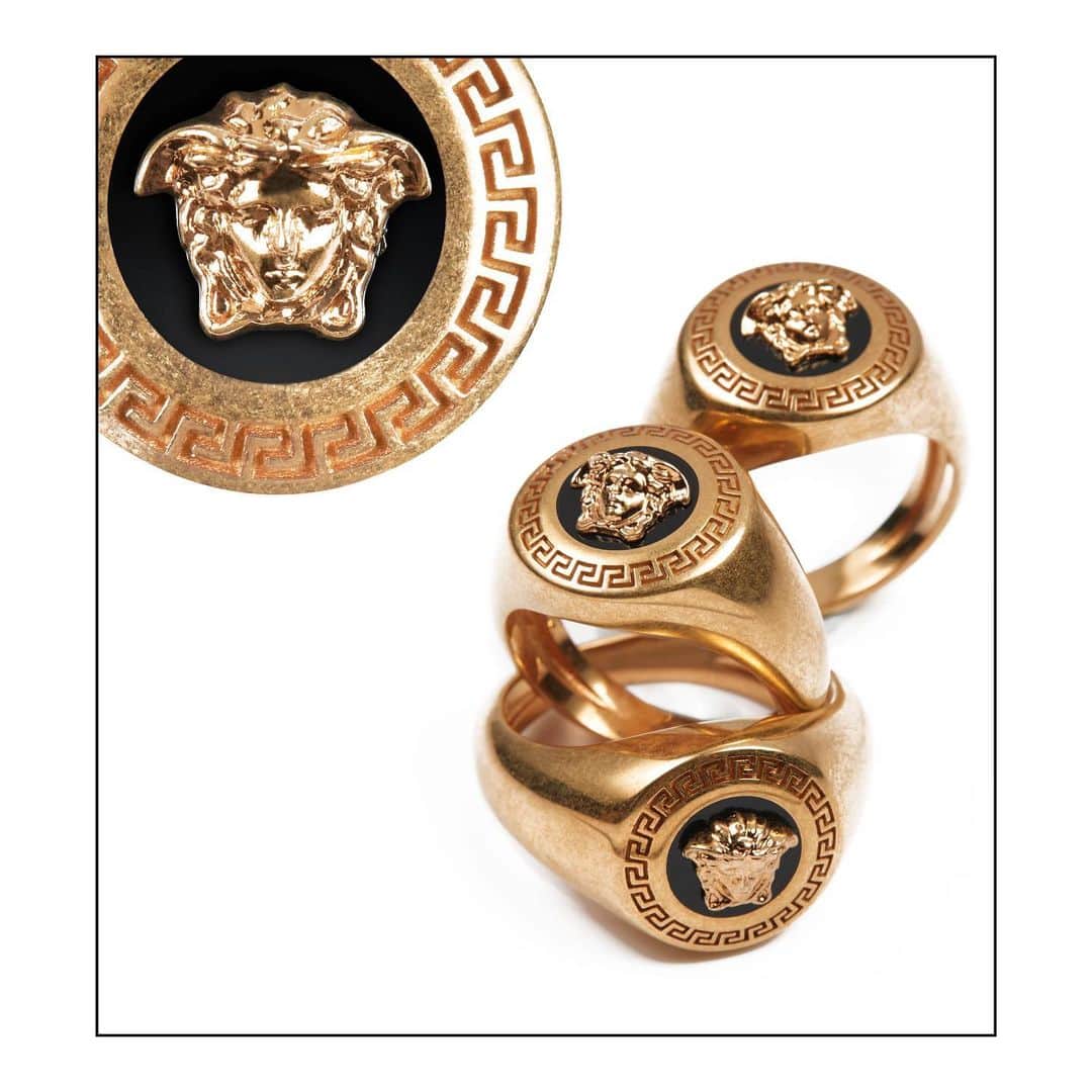 ジャンニヴェルサーチのインスタグラム：「House hero - Medusa is Versace’s ultimate muse. Find jewelry designs for him at the link in bio.」