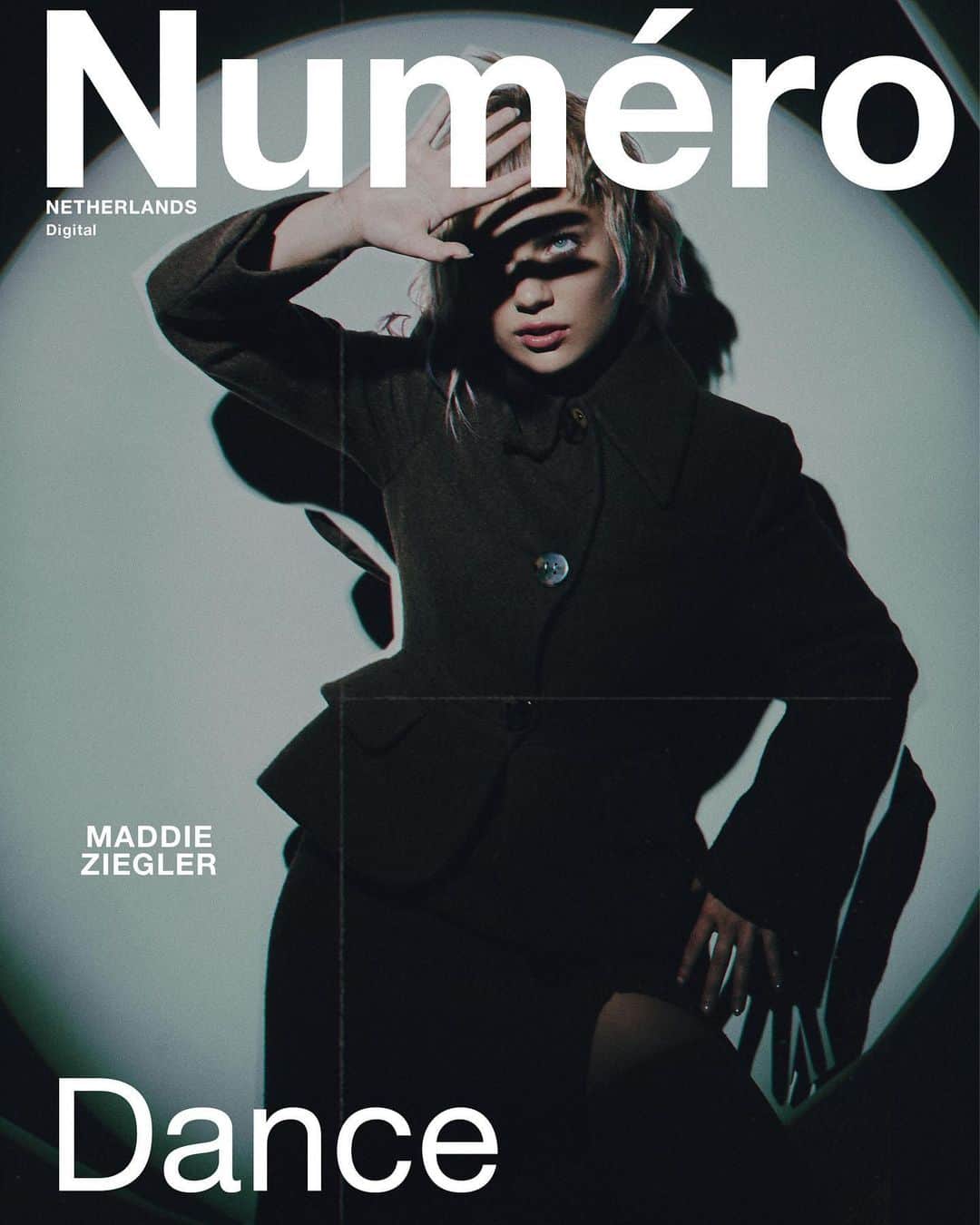 マディー・ジーグラーさんのインスタグラム写真 - (マディー・ジーグラーInstagram)「my cover with @numero_netherlands 🤍」12月22日 4時31分 - maddieziegler