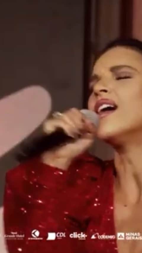 Mariana Riosのインスタグラム：「Pra animar nossa segunda! Vontade de dançar um forrózinho que eu tô! Quem mais gostaria? 🥰❤️」