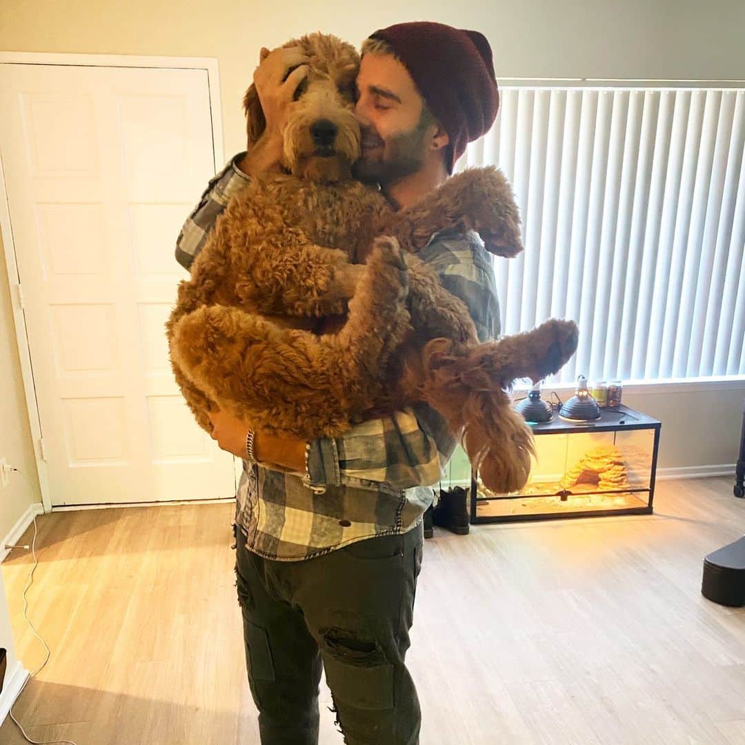 ジャック・グリフォーのインスタグラム：「My Lady girl is 1 !!!! 🎂 being your papa has brought my life infinite love 🥰」