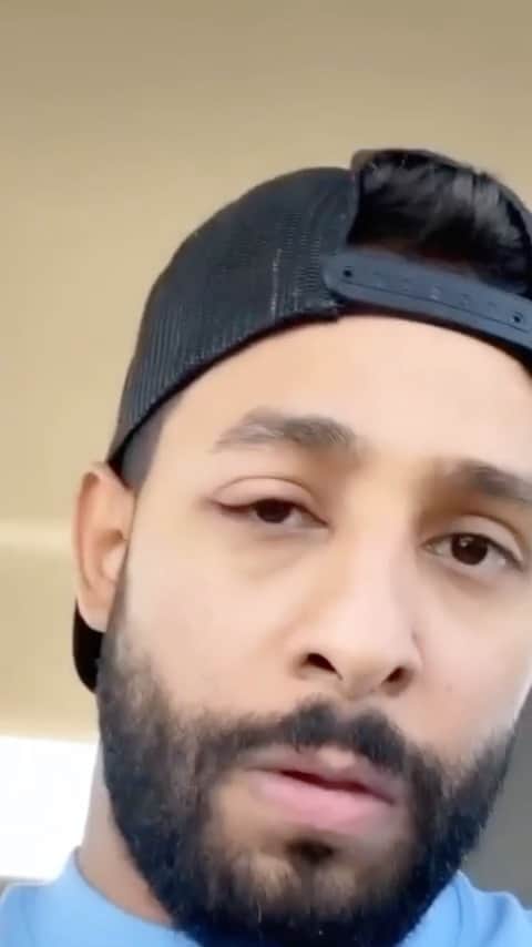 Anwar Jibawiのインスタグラム：「I’m gonna find you 🦟」