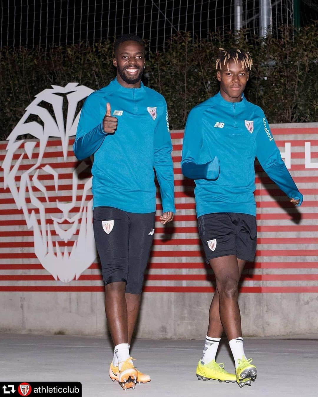 LFPさんのインスタグラム写真 - (LFPInstagram)「❤️👍🤍 Williams BROTHERS!  ❤️👍🤍 ¡HERMANOS #Williams!  #Athletic #LaLiga #LaLigaSantander #Football #YouHaveToLiveIt #HayQueVivirla」12月22日 6時00分 - laliga