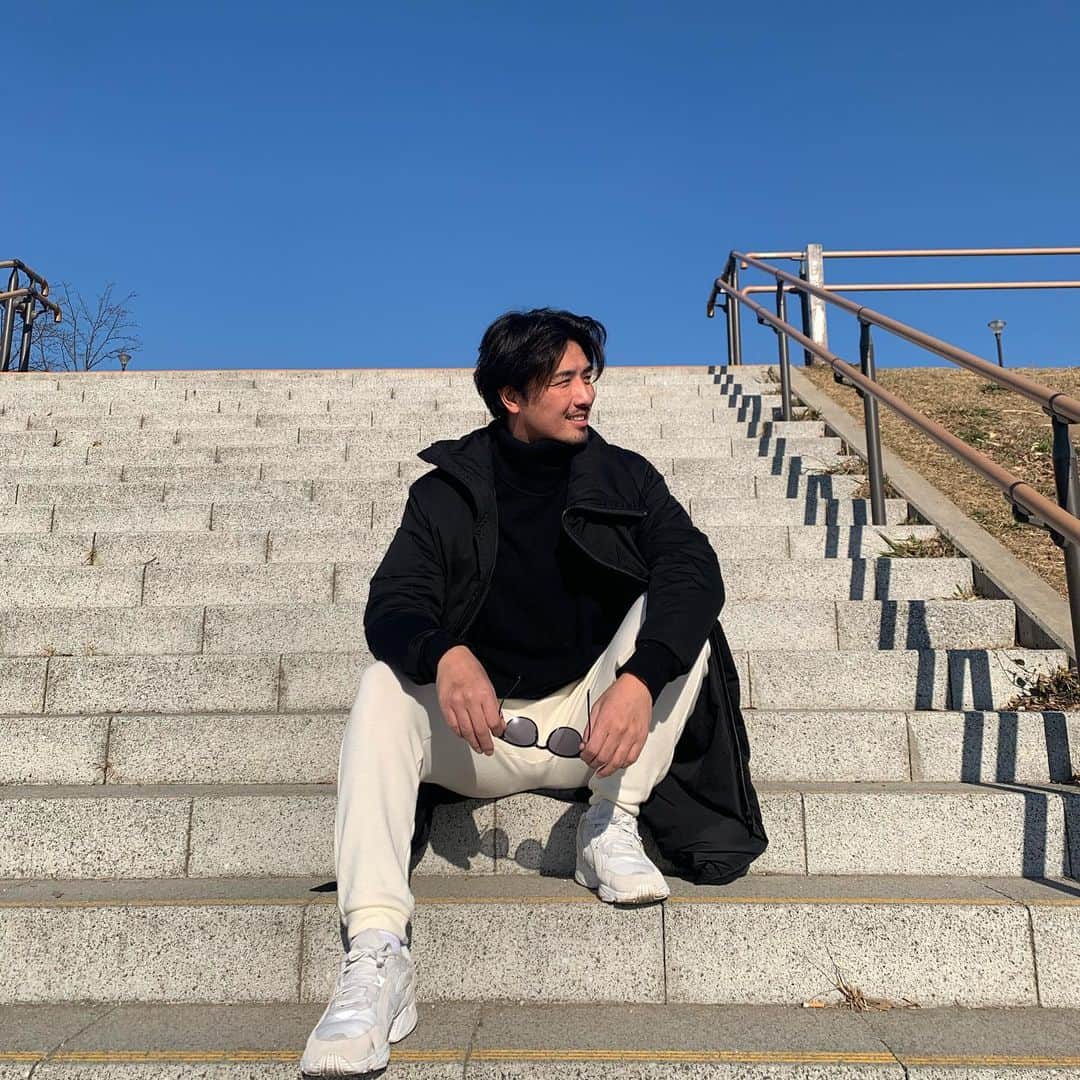 萩原章太のインスタグラム：「まぶしい😑 紫外線大好き☀️ #ootd#outfit#code#fashion」