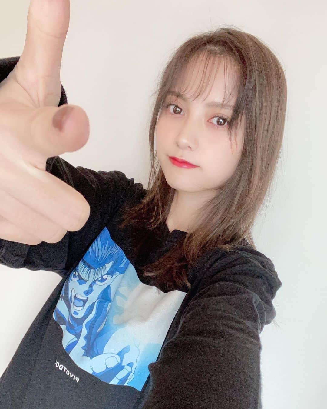 のインスタグラム：「霊丸！！！  #桃月なしこ #なしこたそ #幽遊白書 #浦飯幽助 #PIVOTDOOR」