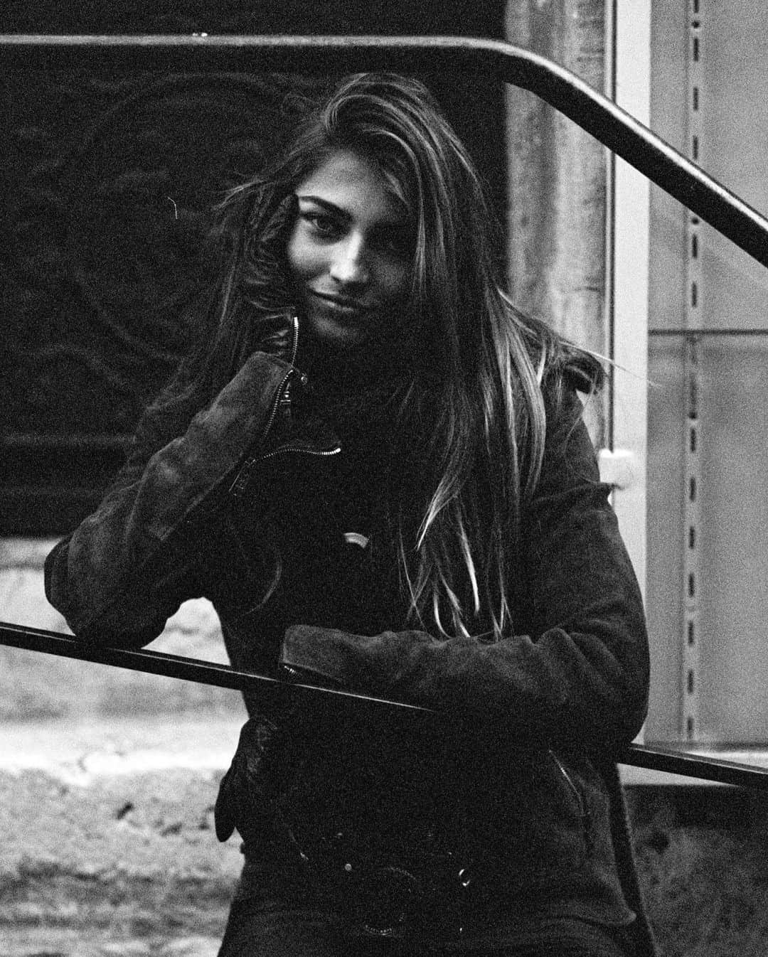 アンドレ・ロッテラーのインスタグラム：「Film photography stories... Always a nice surprise to get the film developed after many month #leicam6 😍@ania_niaa🥰」