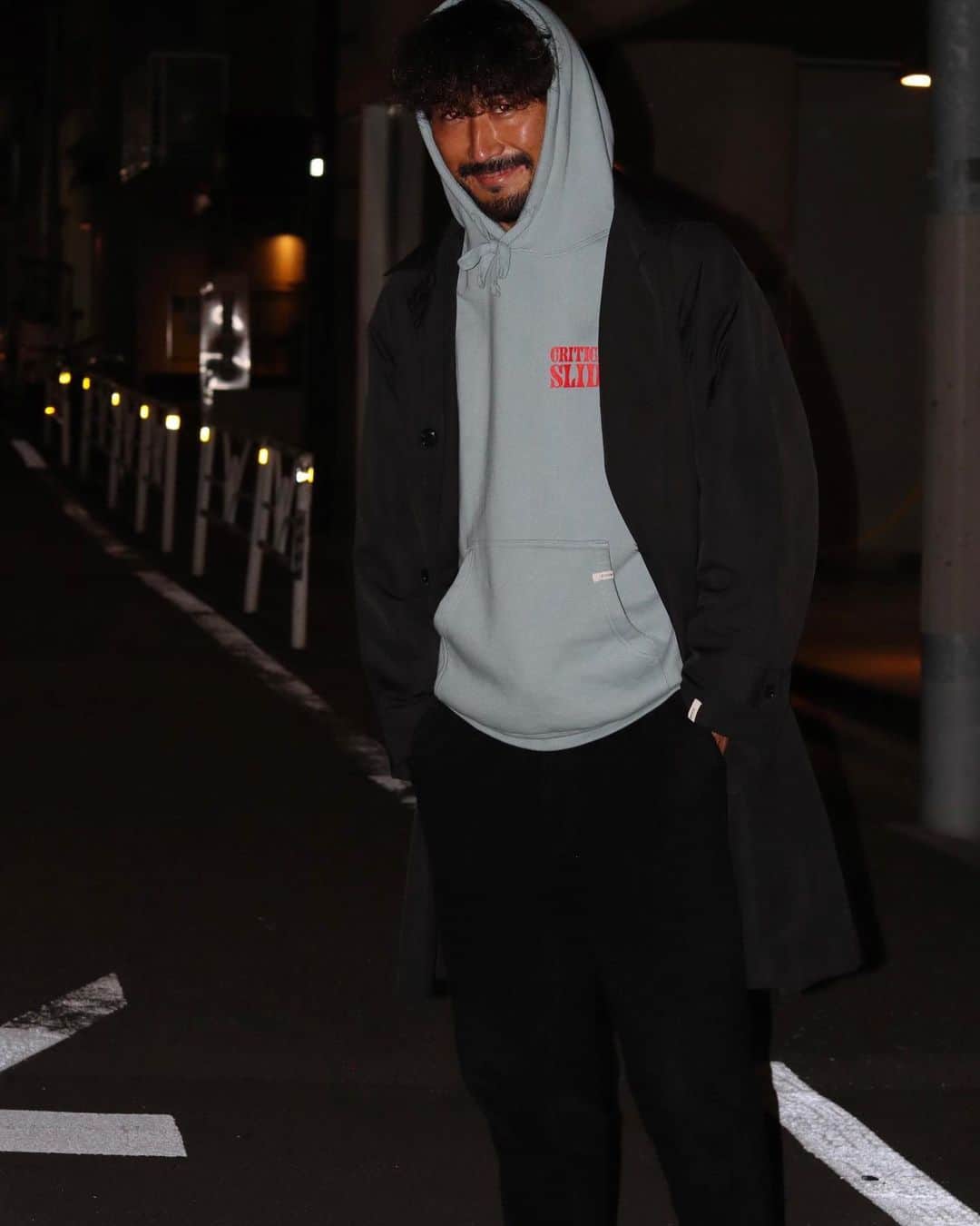 PORT of CALL Cafe&Store Tokyoのインスタグラム：「#pocdstyle -New Arrival-  @tcss  👕House Of Slide Hoody (Sea Pine,Coconut) 🧥Soutien Collar Coat (Beige,Black) 👖Wool Boa Pant (Beige,Black) Stocked @poc_daikanyama "ステンカラーコート&フーディーイン" 大人×カジュアルなコーデ。🎄✨✨ いつもと違うコーデを楽しみたい! でもカチッときめすぎたくない。な時に、、🕺👞 #tcss #criticalslide #new #collection #portofcalldaikanyama #cafeandstore」