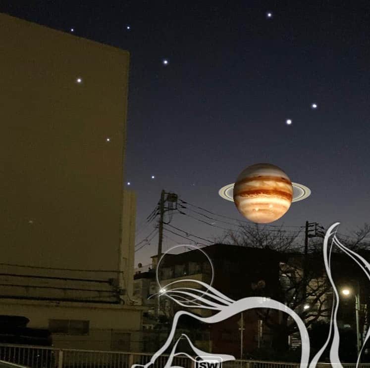 田井弘子さんのインスタグラム写真 - (田井弘子Instagram)「今☆ 見えますよー！  400年！800年ぶりの、木星と土星が重なって見える瞬間！！  望遠カメラ持って出たら良かった。 ダンスレッスン向かい中〜  #グレートコンジャクション」12月22日 17時20分 - hirokotai