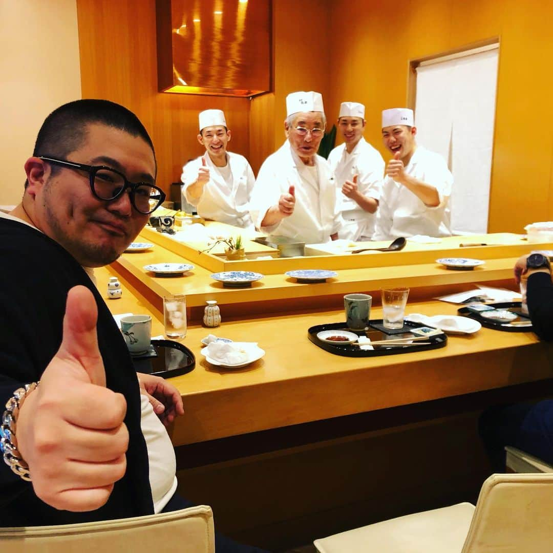 三浦崇宏さんのインスタグラム写真 - (三浦崇宏Instagram)「#金沢 #kanazawa #小松弥助 #寿司 #sushi  #instagood  #人間国宝 #インスタグラムといえばグルメ投稿と聞いていたがダサいから絶対おれはやらないつもりだったけど今回だけは許してほしい」12月22日 17時23分 - takahiro3ura