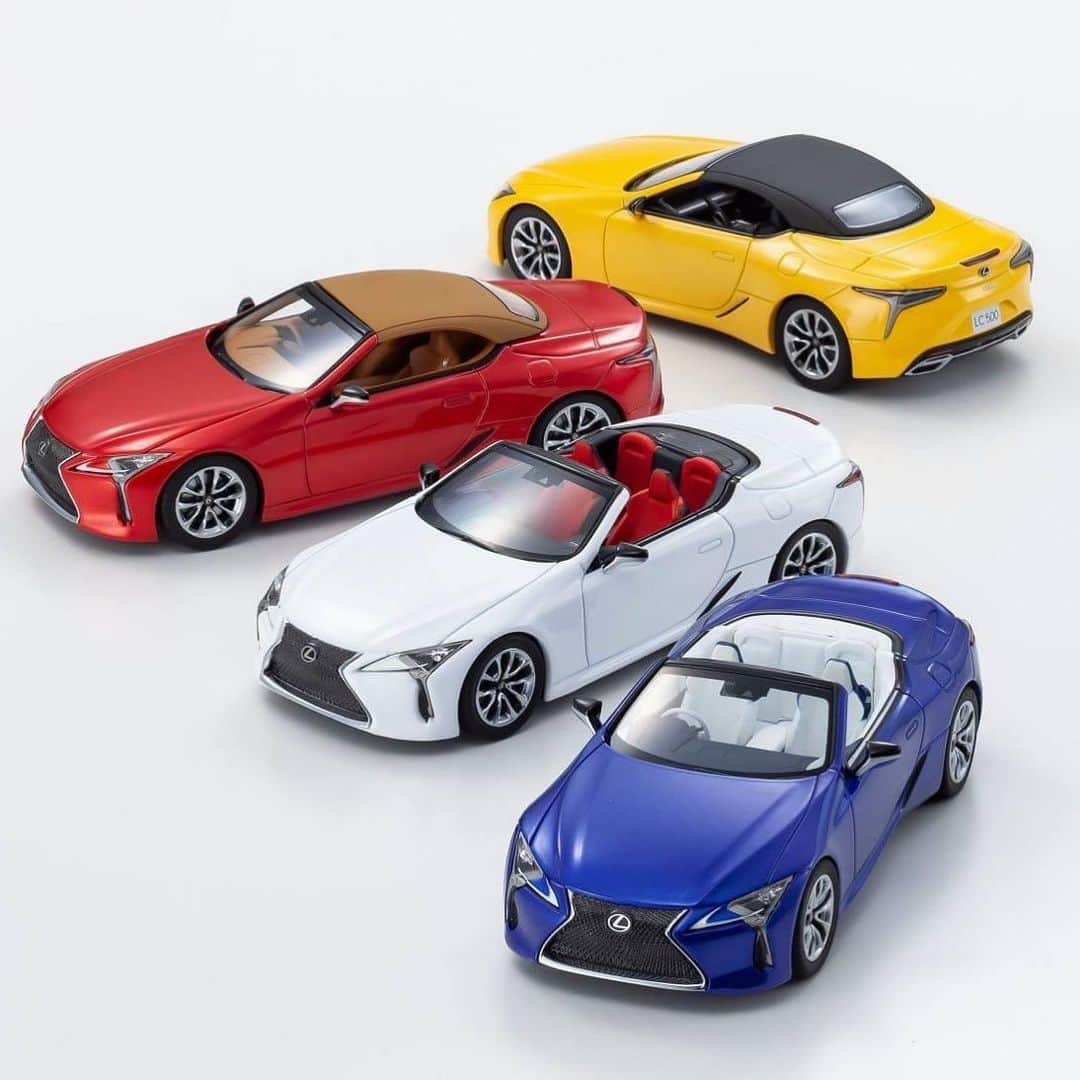 kyosho_official_minicar toysさんのインスタグラム写真 - (kyosho_official_minicar toysInstagram)「. 1:43 DieCast Model LEXUS LC500 Convertible #kyosho #lexuslc #lexuslc500 #lexus #lc #minicar #diecast #toyota #japanesecar #carlife #colorful #convertible #instacar #luxurycar #luxury #living #carcollection #stance #premium #jdmnation #clublexus #レクサス #レクサスlc #レクサスlc500 #レクサスlc500コンバーチブル #インテリア雑貨 #amazing #雑貨 www.kyosho.com」12月22日 17時23分 - kyosho_official_minicar_toys