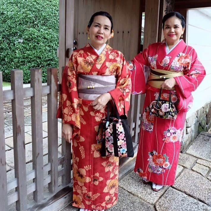 Rianti Cartwrightさんのインスタグラム写真 - (Rianti CartwrightInstagram)「Selamat Hari Ibu ❤️❤️ #MumandInang #somuchlove Happy Mother’s Day to all the mums and future mums out there 😘😘❤️.」12月22日 8時47分 - riantic