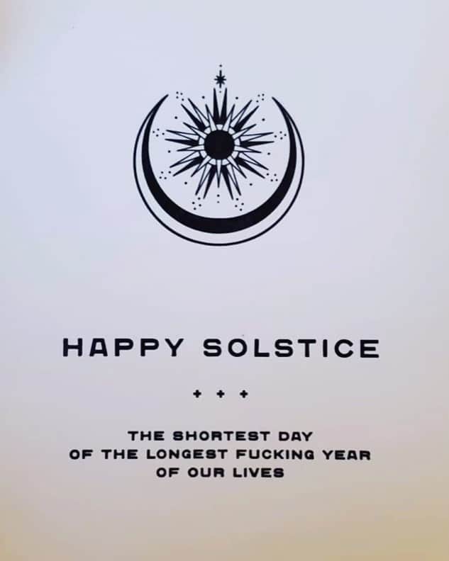 ピエール・ブーヴィエのインスタグラム：「Happy solstice 2020. 🤦🏻‍♂️」