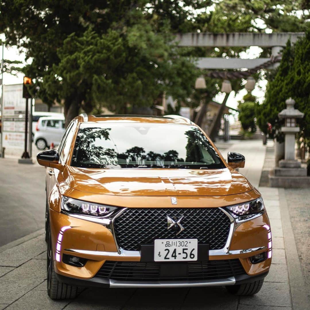 DS JAPAN Official Account of DS JAPANさんのインスタグラム写真 - (DS JAPAN Official Account of DS JAPANInstagram)「パリへの愛に満ちたデザインと、最先端の技術を融合させたラグジュアリーSUV、DS 7 CROSSBACK。 ⠀ ⠀ 📸 Tsukasa Nakagawa ⠀ ⠀ #DSautomobiles #DSオートモビル #SpiritofAvantGarde #DS7CROSSBACK ⠀ ⠀」12月22日 11時10分 - ds_japan