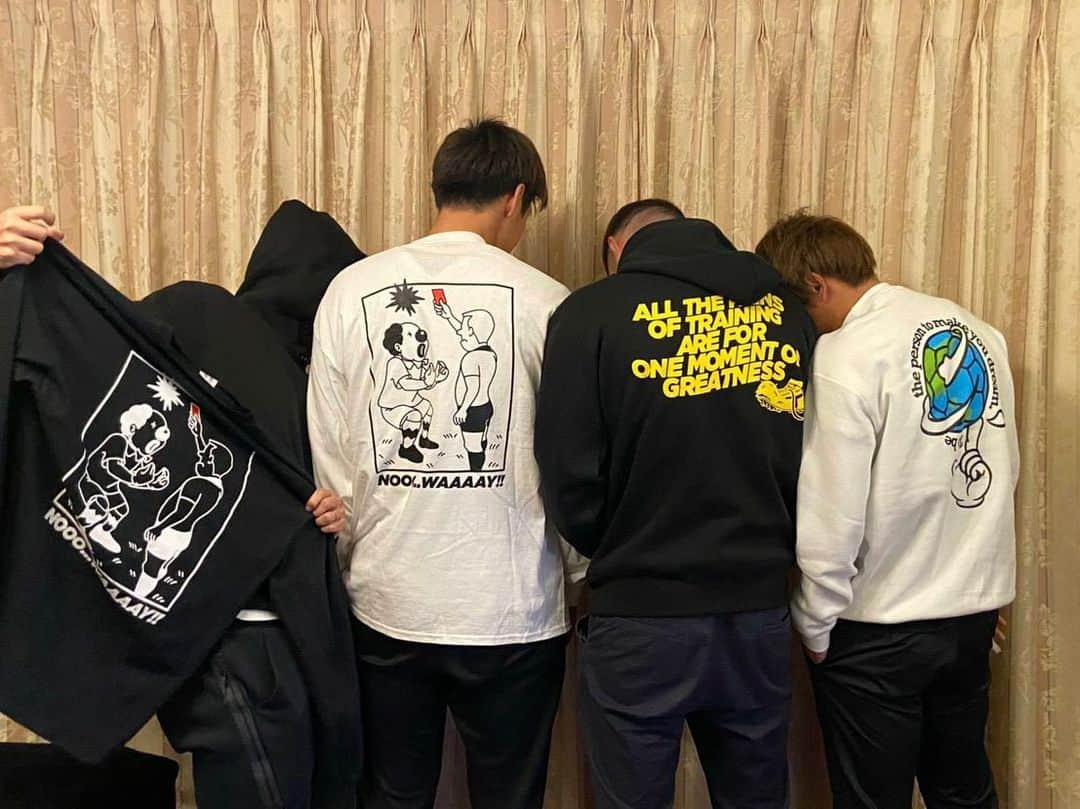 のインスタグラム：「冬にはパーカーロンTー必須！ ぜひみなさんよろしくお願いします！ @torbyansienne_closet」