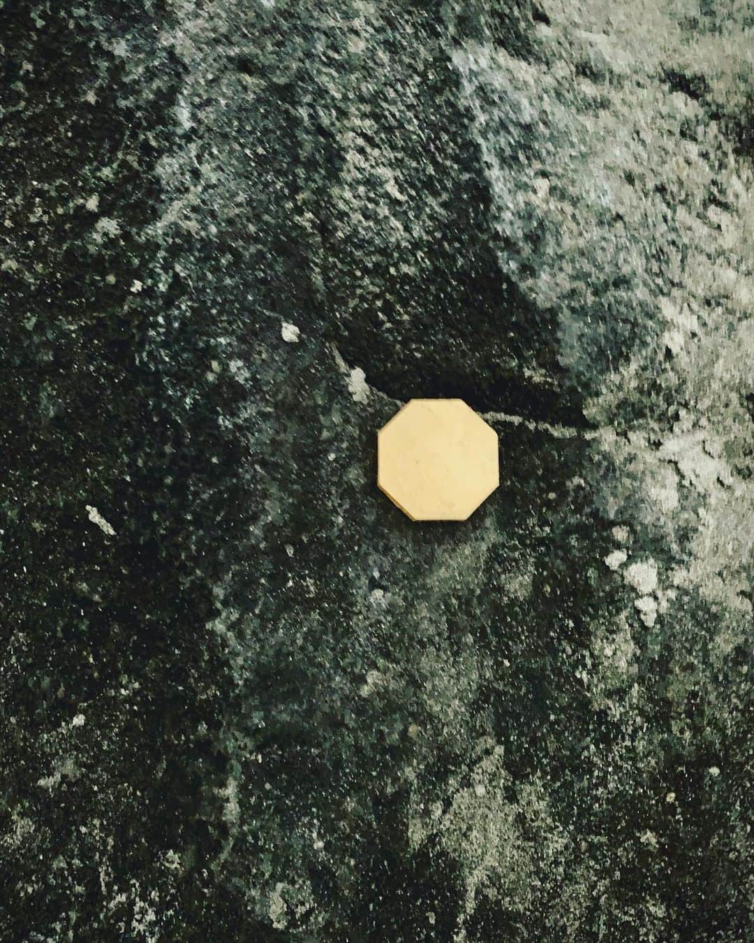 のインスタグラム：「a piece of new 7inch # 2」