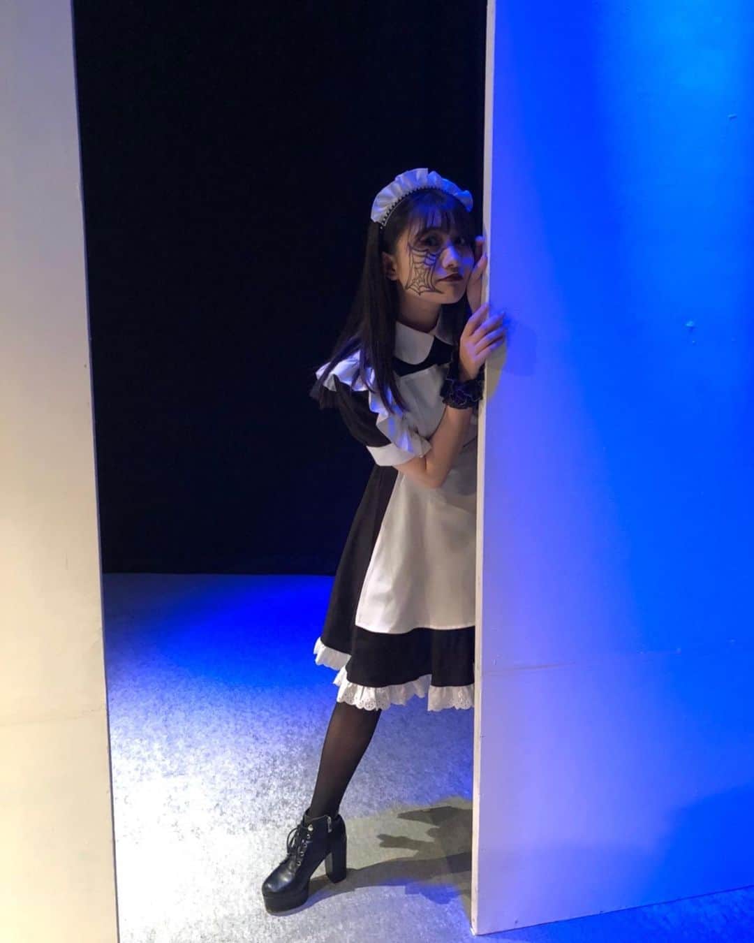 川添りなのインスタグラム：「舞台『冥途喫茶』のスピカちゃん🖤 みなさんは見てくれましたか？？ DVD📀が届いて鑑賞しましたぁ、自分の反省点、良い点見つけたので❗️次に生かします☺️でも今回は後悔した思いが少なかったなぁ出し切ってよかった。 いやあぁぁでもこの子（スピカちゃん）大変だった！その分めっちゃ楽しかったなぁ。という思い出😈またスピカちゃんにあえればいーなぁーーーーー🥸  #写真 #舞台 #冥土喫茶 #メイド服 #黒髪ロング #スピカキンプリオシーノ #役 #DVD #鑑賞  #instagram #instagood  #instapic #instalike  #picture #meido」