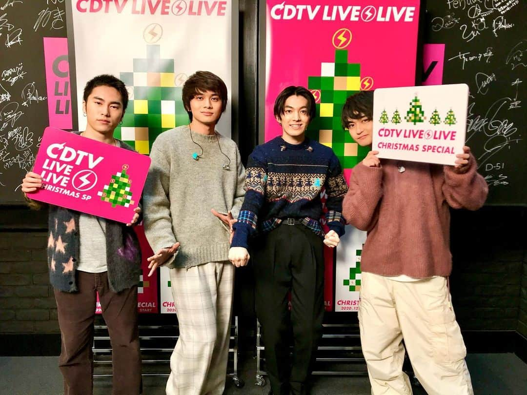 DISH//さんのインスタグラム写真 - (DISH//Instagram)「TBS「CDTVライブ！ライブ！クリスマススペシャル」ありがとうございました‼️🎄  #DISH」12月22日 12時34分 - dish__official