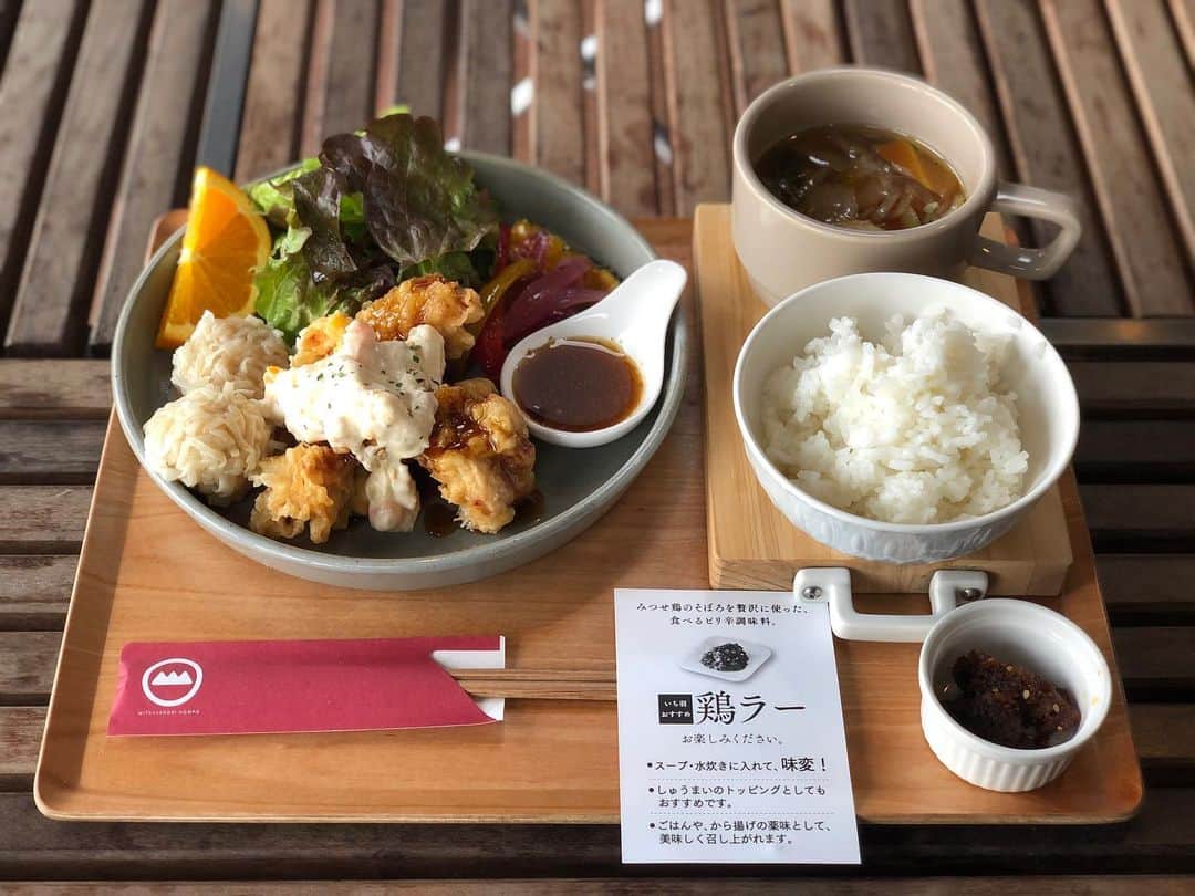 のインスタグラム：「今日はスポンサー様のみつせ鶏本舗さんでランチ！  #ヨシキ #リキ #トリニクスキ」