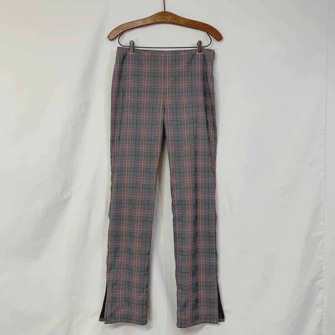 i nouのインスタグラム：「. new arrival.  side zip slit design plaid pants #inou_vintageclothing」