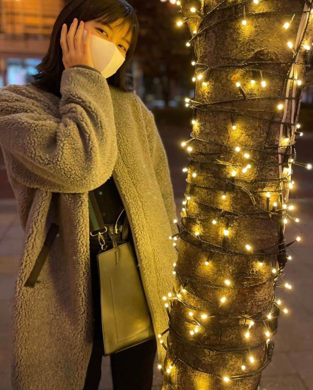 吉田華恋のインスタグラム：「いるみ！ 街がキラキラしてて幸せ！🎄❄️」