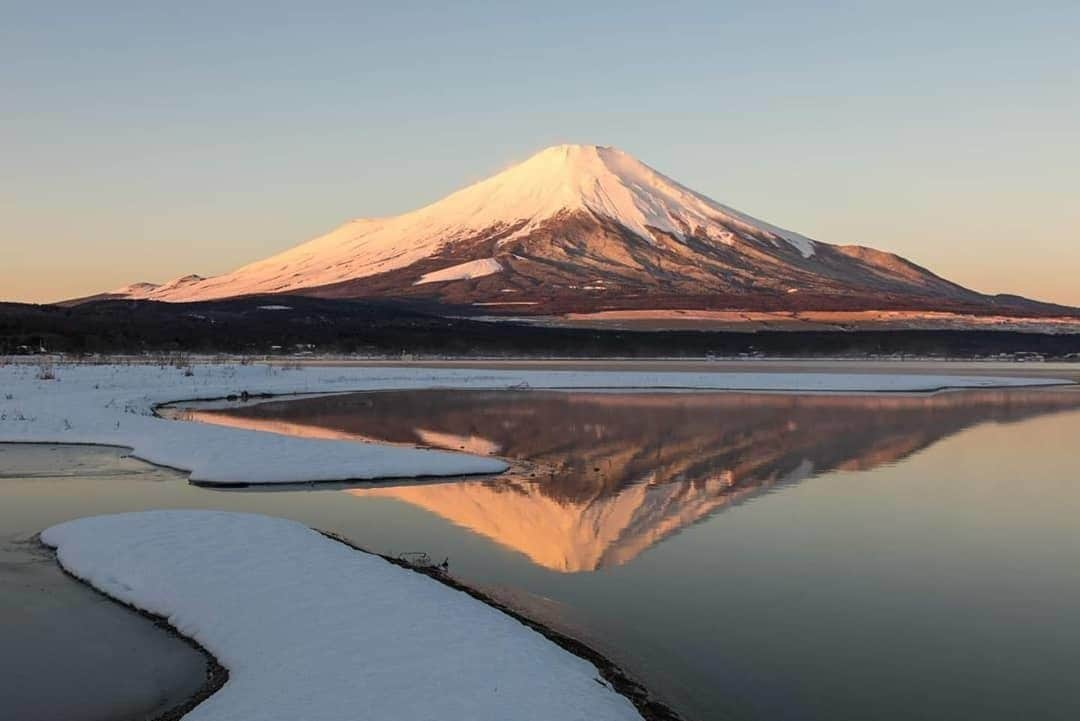 日本の国立公園さんのインスタグラム写真 - (日本の国立公園Instagram)「Photo by @hironobu_m_55⠀ https://www.instagram.com/p/ByiDr_rAc4M/⠀ .⠀ #富士箱根伊豆国立公園⠀ #FujiHakoneIzuNationalPark⠀ .⠀ On our Instagram, we will also share wonderful photos of National Parks of Japan posted on Instagram with the tag #nationalparksjp. We look forward to your participation!⠀ .⠀ #NationalPark #nationalparks #nature #findyourpark #instafollow #japan #landscape #landscape_lovers #ourplanetdaily #landscapephotography #hiking #outdoors #traveling #travel #explore #visitjapanjp #日本 #國家公園 #일본 #국립공원 #国立公園」12月22日 15時00分 - nationalpark_japan