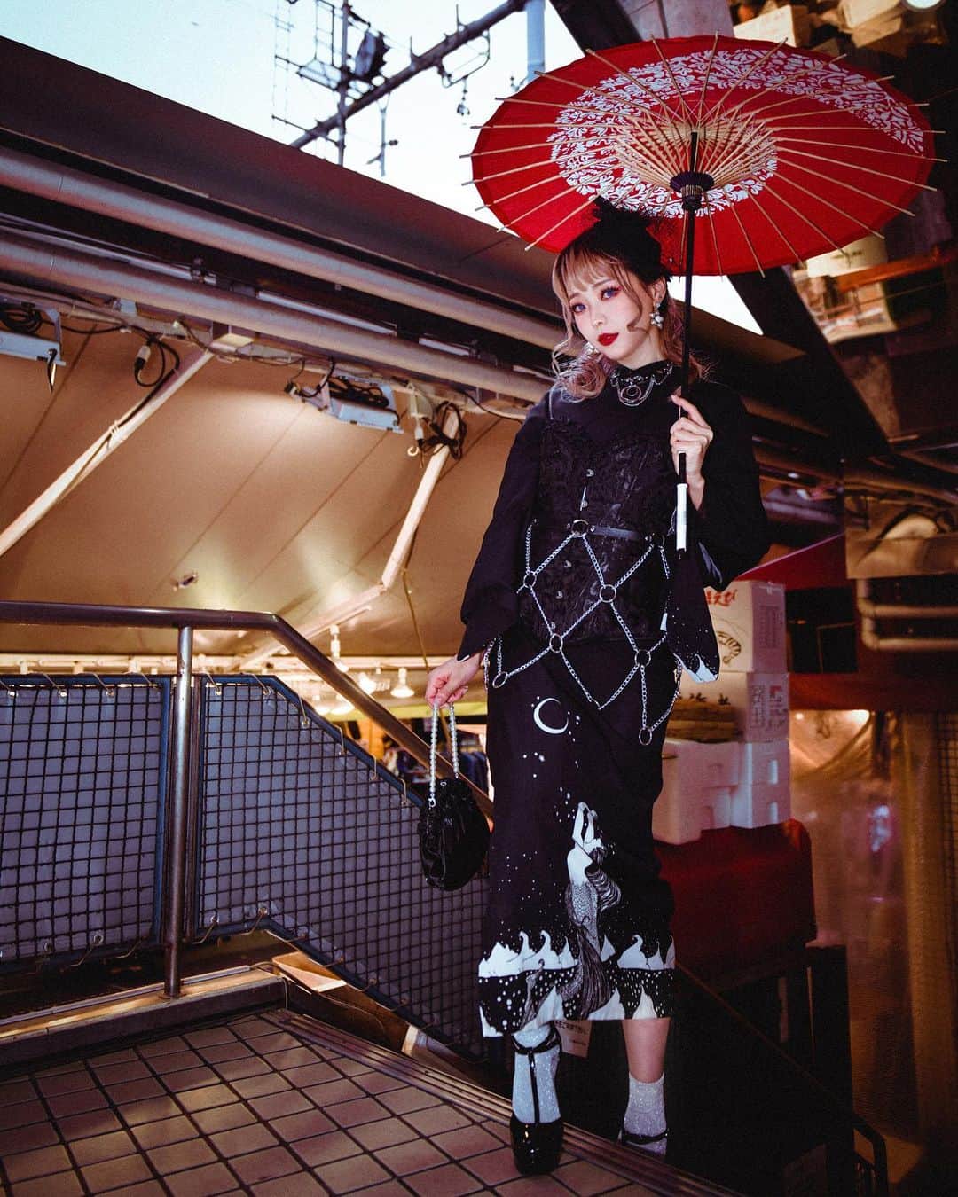 Elyさんのインスタグラム写真 - (ElyInstagram)「Mermaid kimono 人魚の着物･ﾟ+.ﾟ*｡･ﾟ @dzzdm  #elycosplay #dailyely #elydaily #blessed #travel  #kimono #retrostyle #retro」12月22日 15時15分 - eeelyeee
