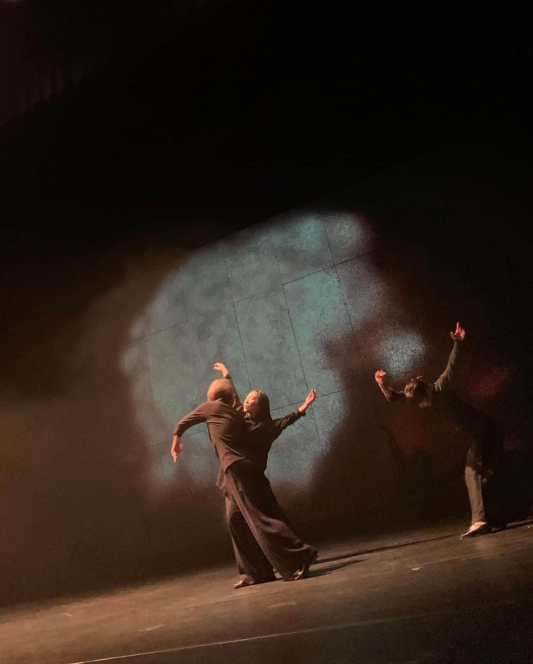 BORISさんのインスタグラム写真 - (BORISInstagram)「New Collaboration theatre Piece project start today. So excited about with beautiful dancers. More details soon.  新しいプロジェクトのスタートをグレートコンジャンクションのこの日に。  w/ #keimiyata #yukikodoi #yossie @melos_dance_experience」12月23日 2時50分 - borisdronevil