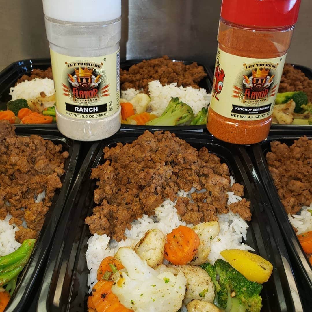 Flavorgod Seasoningsさんのインスタグラム写真 - (Flavorgod SeasoningsInstagram)「$2 Tuesday! ⁠ ON SALE: Ranch Seasoning⁠ -⁠ Click the link in my bio @flavorgod⁠ ✅www.flavorgod.com⁠ -⁠ Flavor God Seasoned Meal Prep! Add flavor to your meals💪⁠ -⁠ Flavor God Seasonings are:⁠ 💥ZERO CALORIES PER SERVING⁠ 🌿Made Fresh⁠ 🌱GLUTEN FREE⁠ 🔥KETO FRIENDLY⁠ 🥑PALEO FRIENDLY⁠ ☀️KOSHER⁠ 🌊Low salt⁠ ⚡️NO MSG⁠ 🚫NO SOY⁠ 🥛DAIRY FREE *except Ranch ⁠ ⏰Shelf life is 24 months⁠ -⁠ Photo & meal prep by: @the.bent.fork.food⁠ ⁠ ⁠」12月23日 2時02分 - flavorgod