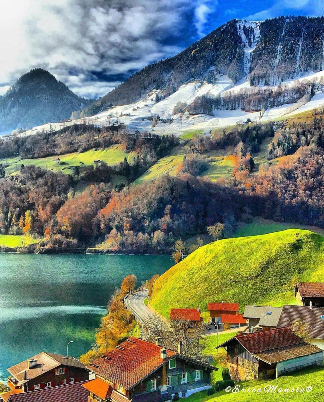 Wonderful Placesさんのインスタグラム写真 - (Wonderful PlacesInstagram)「Beautiful Switzerland ✨😍😍😍✨ . 📷 by ✨✨@swissmonamour✨✨ #wonderful_places for a feature ❤️」12月23日 2時09分 - wonderful_places