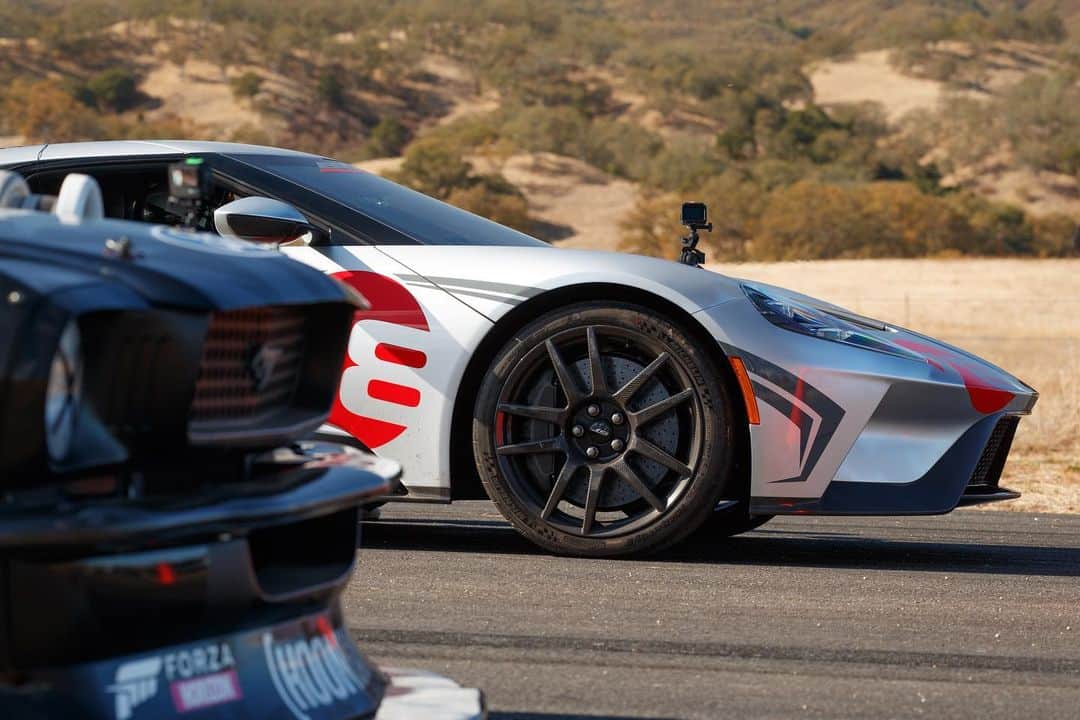 ケン・ブロックのインスタグラム：「Live now on the @TheHoonigan’s YouTube channel - the battle of the Ford icons. Click the link in my bio to watch Hoonicorn Vs The World with this rad Ford GT “Carbon Series” driven by Mr. @BorlaExhaust himself, @DavidBorla. #HoonicornVsTheWorld #Hoonicorn #FordGT #BorlaExhaust」