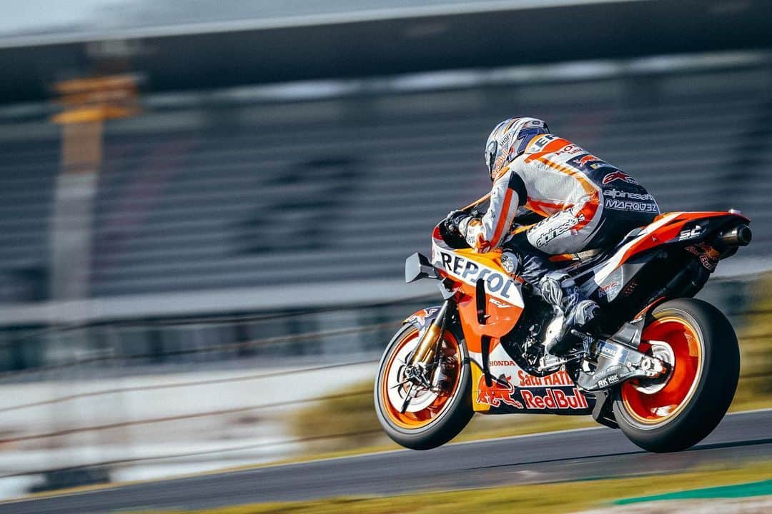 レプソル・ホンダのインスタグラム：「#TheYearThatWas - #PortugueseGP ⠀⠀⠀⠀⠀⠀⠀⠀⠀ A difficult year ended on a high as both @stefanbradl6 and @alexmarquez73 scored top ten results. For Stefan, it was his best result since 2016 and Alex signed off a solid rookie campaign in style.」