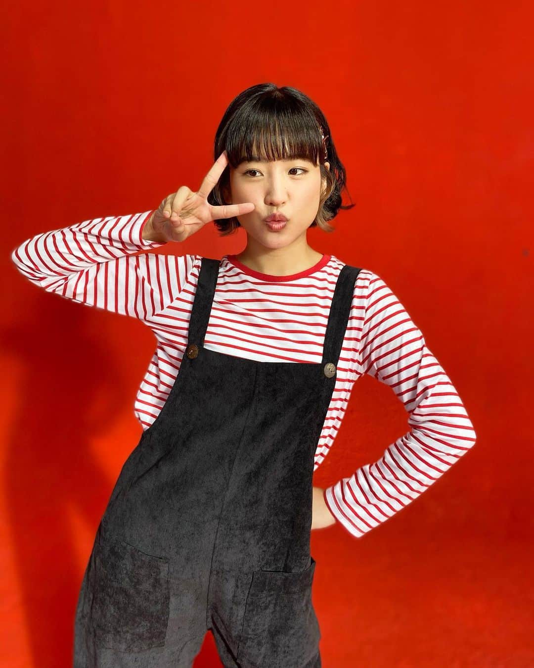 のインスタグラム：「Off shoot Shooting OronaminC❤️ オロナミンCの撮影のオフショット❤️  #indonesia #jakrta #japan #oronaminc #shooting #harukanakagawa #インドネシア #ジャカルタ生活 #オロナミンC #撮影 #仲川遥香」