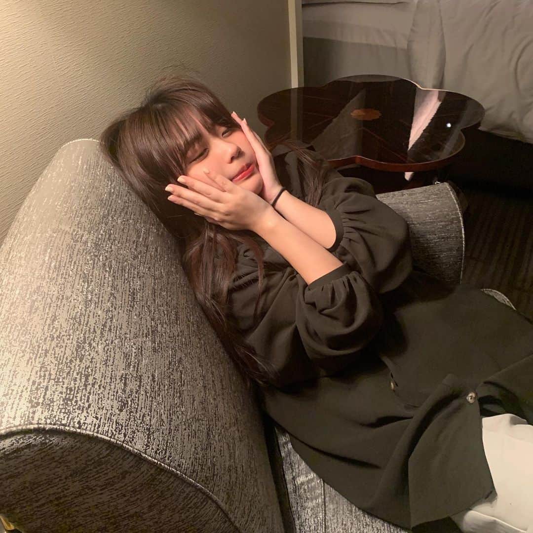 西村瑠香のインスタグラム：「一生寝てたい^ - ^」
