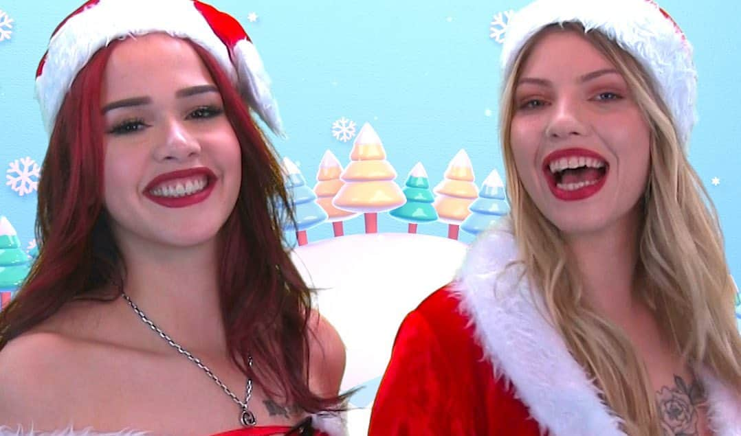 Taboo English®さんのインスタグラム写真 - (Taboo English®Instagram)「Jana & Mayra talk about Christmas 🎄 🇧🇷 🇯🇵 🇺🇸 See their conversation & watch them dance on YouTube. ストーリーで LINK です！ @jana_bk2  @maayrak  • • • • #christmasvideo #英会話 #英語スラング #japangirls #ブラジル #サンタコス #可愛い子 #mixedgirl #おもしろい #メリークリスマス #セクシー #feliznatal #inglês #falalalala #santaclausiscomingtotown」12月22日 19時10分 - tabooenglish