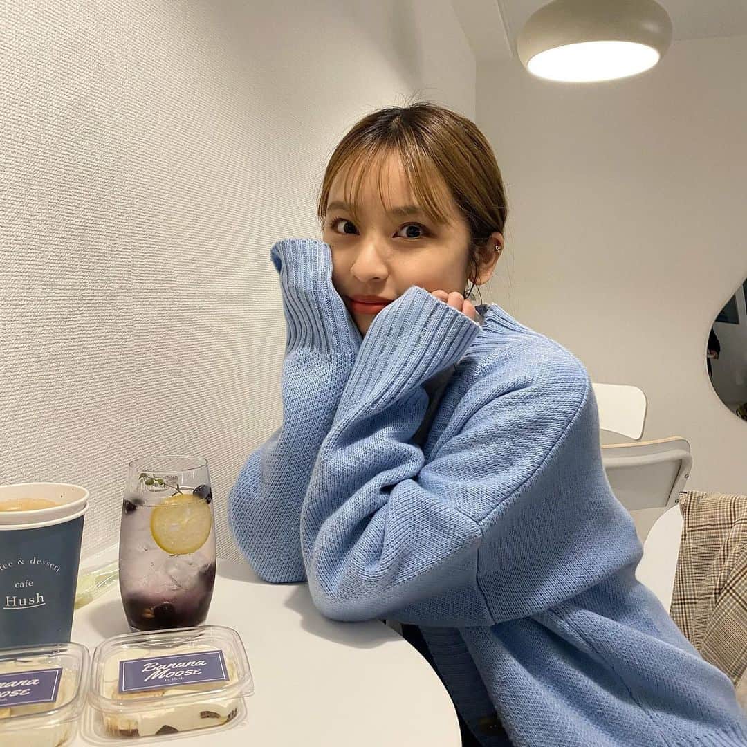 のインスタグラム：「〻 オープンしたばっかりのお店で夜カフェ🛋 めっちゃまったりしちゃった🥱💭. . #kyoto #京都カフェ #京都グルメ #推し京都 #山科カフェ #山科グルメ #cafehush #韓国カフェ」