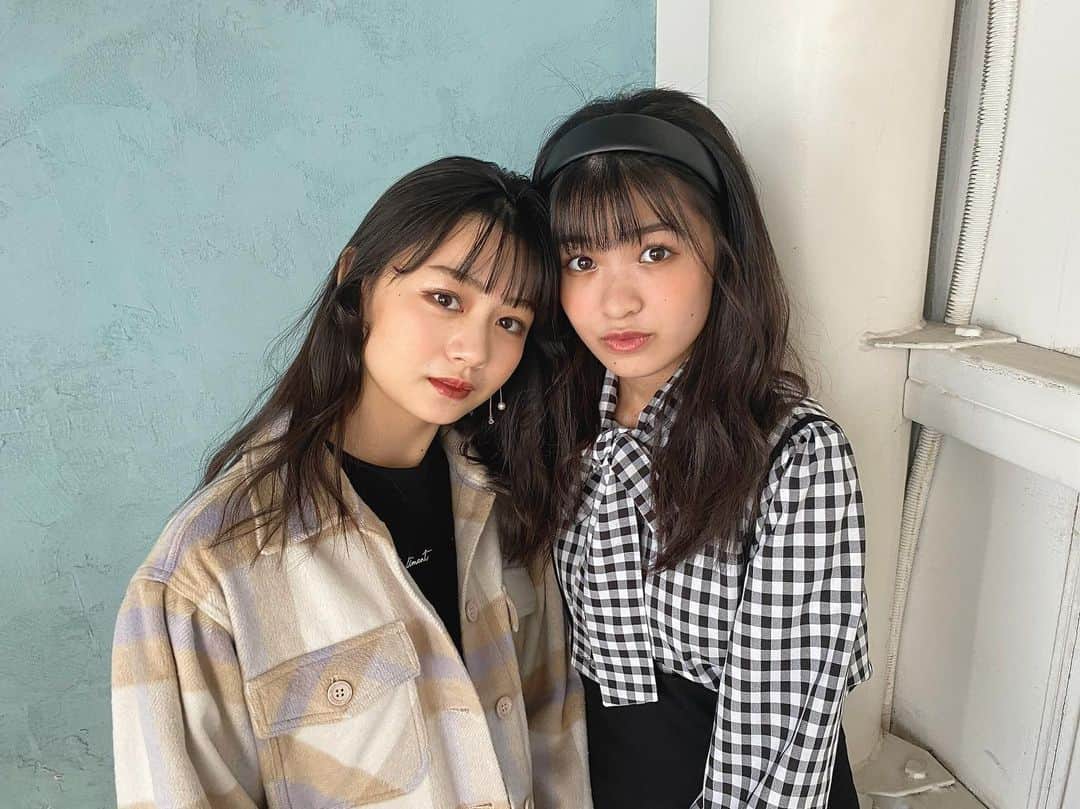 安村真奈のインスタグラム：「愛しきこはる🧡 2人でのカットお気に入りなんだ〜！☺︎ すき！  #湊胡遥 #安村真奈  #ニコラ #nicola」