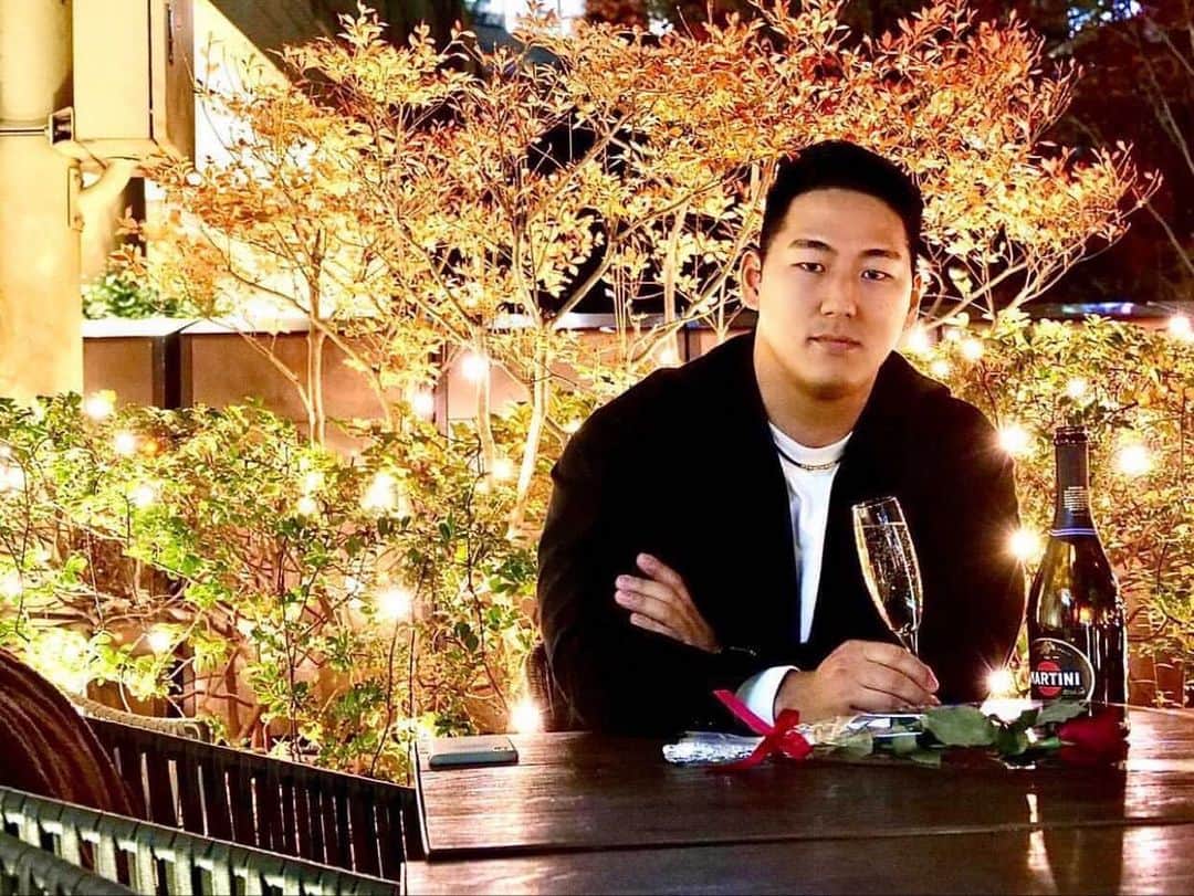 山本俊樹のインスタグラム：「- 少し早いけど Merry Christmas」