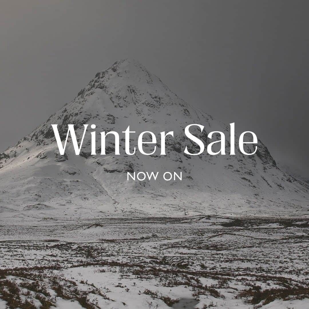 Johnstonsさんのインスタグラム写真 - (JohnstonsInstagram)「Embrace elevated seasonal style for less with our winter sale. Explore fantastic savings on our incredibly soft cashmere and merino wool pieces, made in our own Scottish mills. . See our link in bio」12月22日 20時00分 - johnstonsofelgin